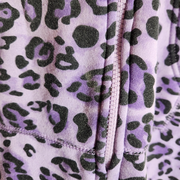 Fleece Onesie Purple Leopard 💜 - Picture 3 of 6